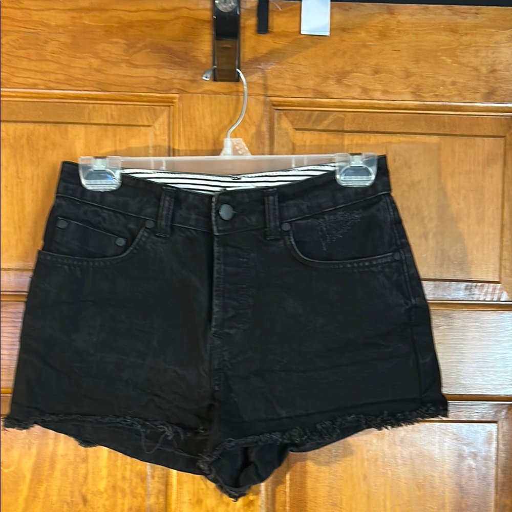 Roxy Women's Black Denim Shorts W/Raw Hem Sz 26